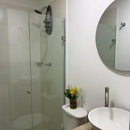 Comodo 2 Cuartos Ac Y Piscina Apartamento *