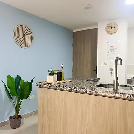 Apartamento Comodo 2 Cuartos Ac Y Piscina *